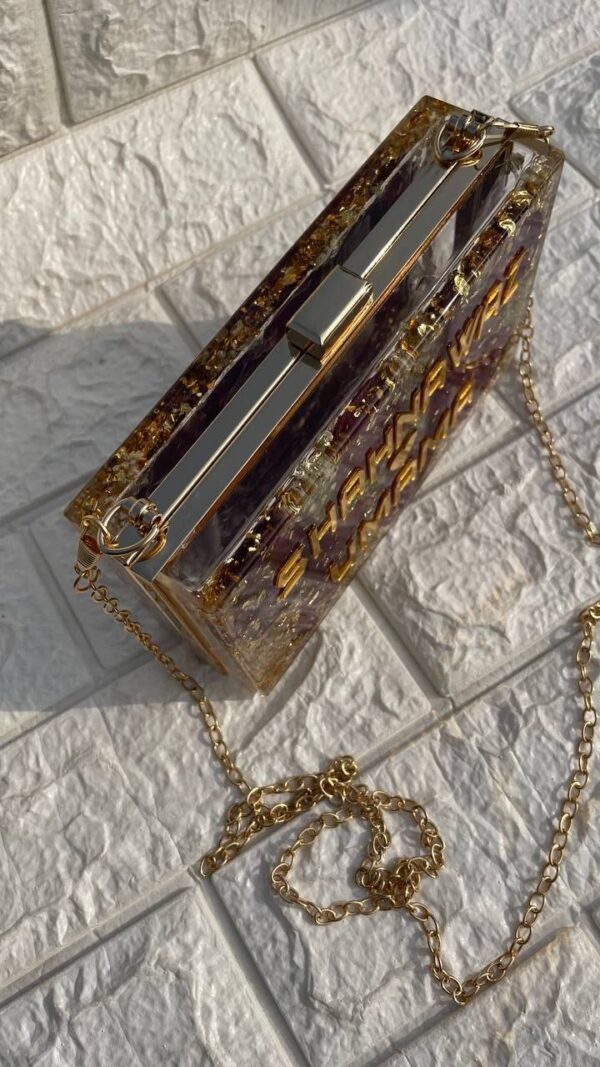 Resin Clutch - Image 4